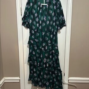 Elegant Green Patterned Dress